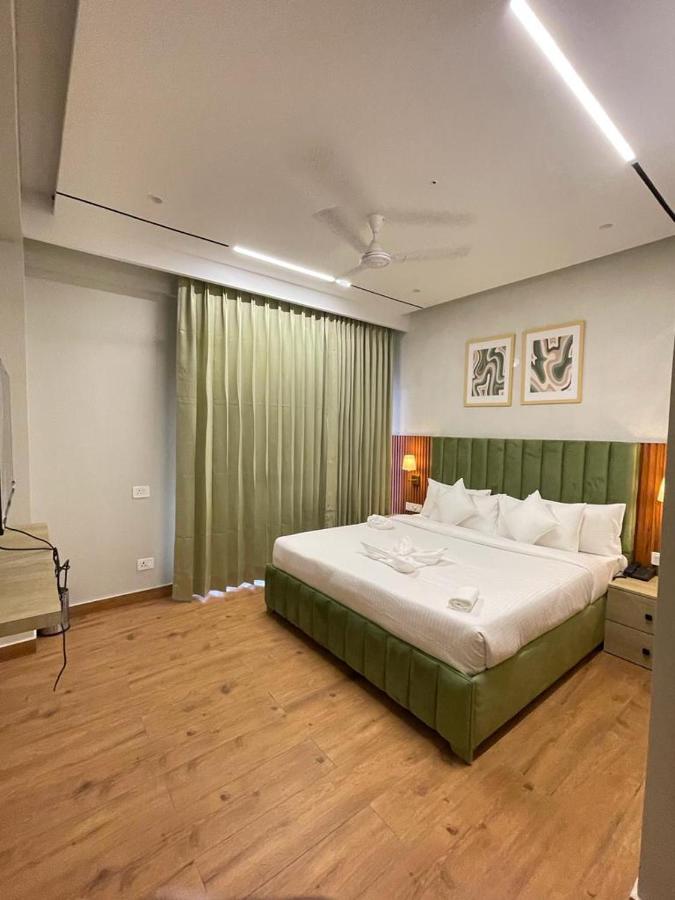 Hotel West Inn Premium Kharar Exteriör bild